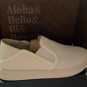 NWT Olukai Ki Ihele in Bright White